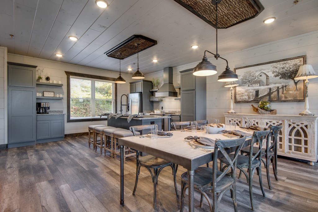 302 Rambling Creek Way Way