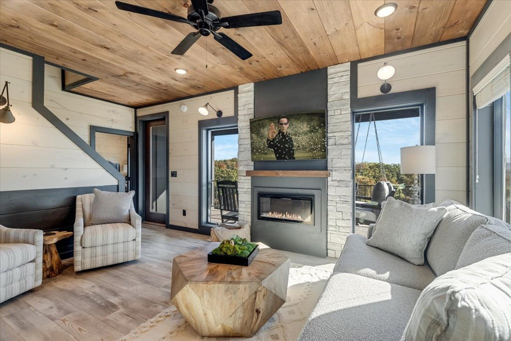 276 Rambling Creek Way Way