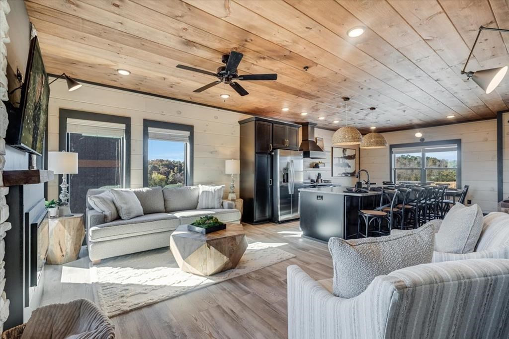 272 Rambling Creek Way Way