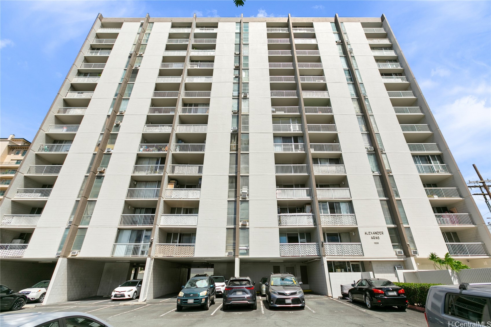 1320 Alexander Street 902