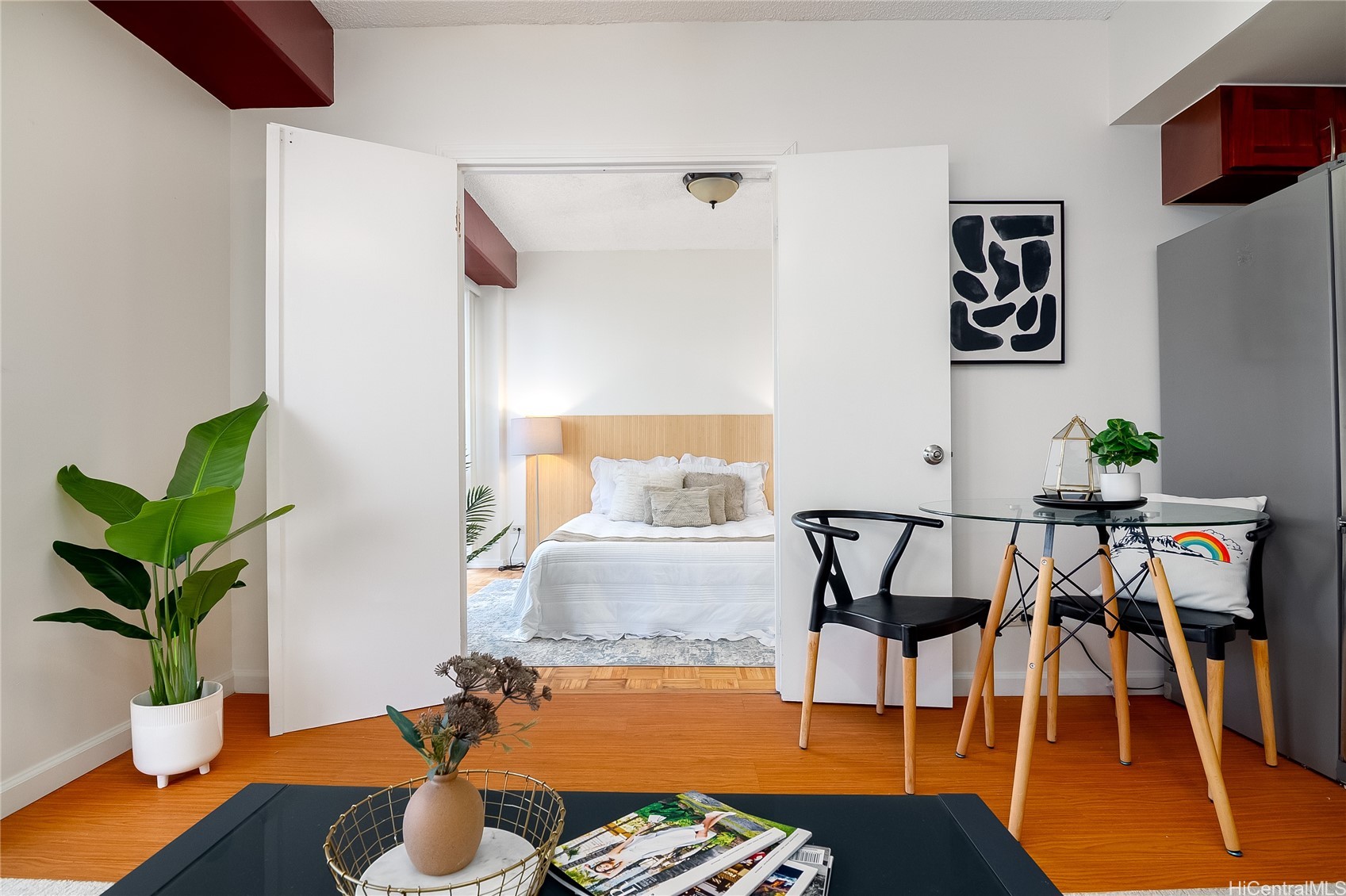 225 Queen Street 22E