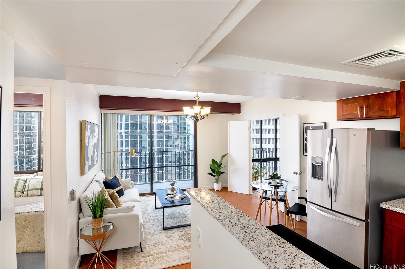 225 Queen Street 22E