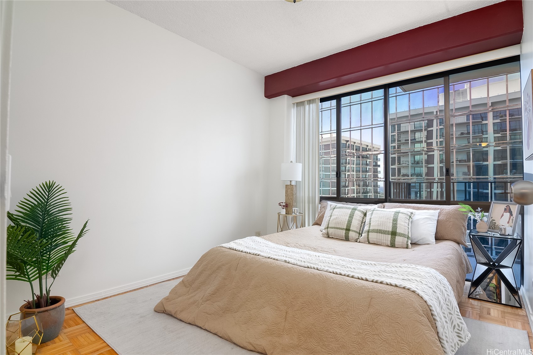 225 Queen Street 22E
