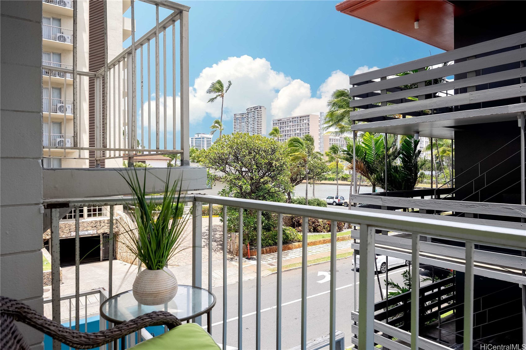 441 Lewers Street 301