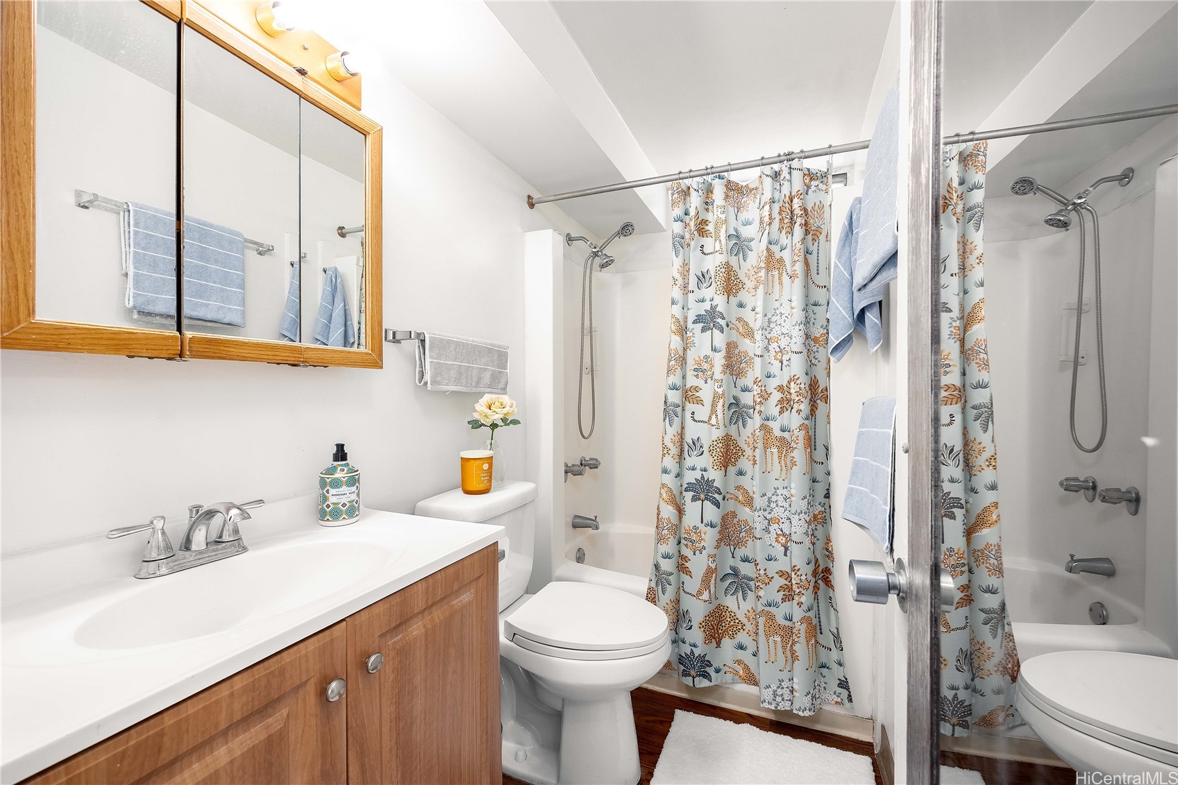 441 Lewers Street 301