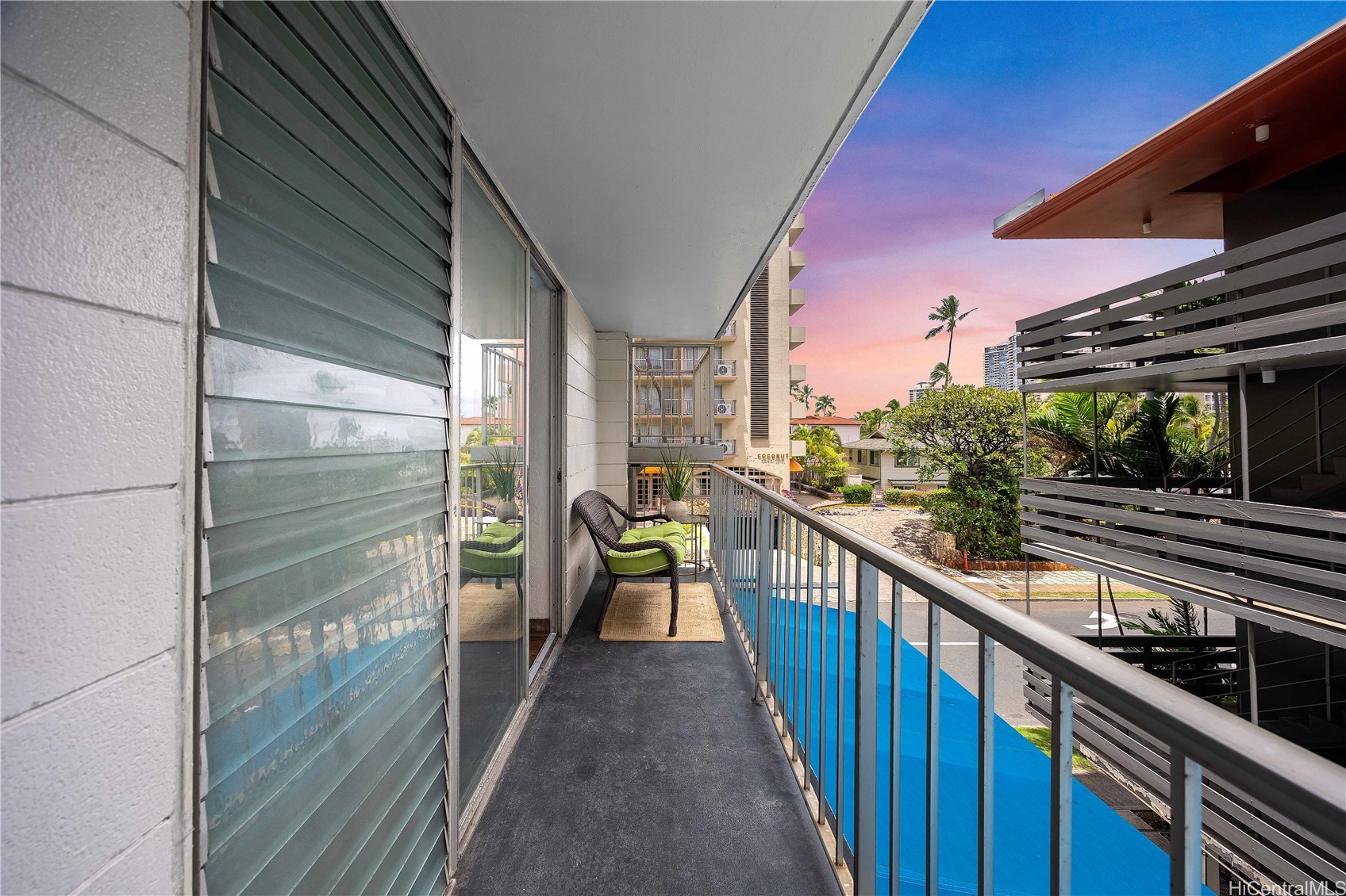 441 Lewers Street 301