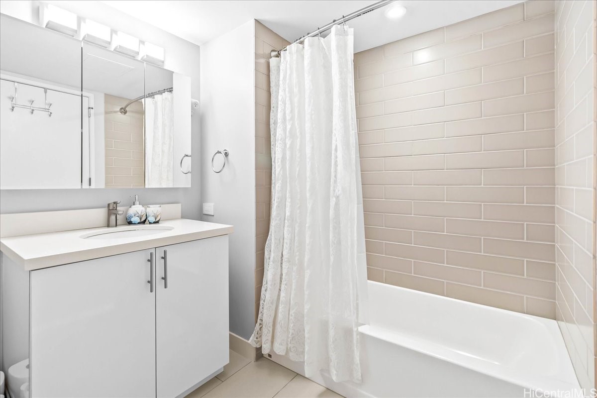 888 Kapiolani Boulevard 1512