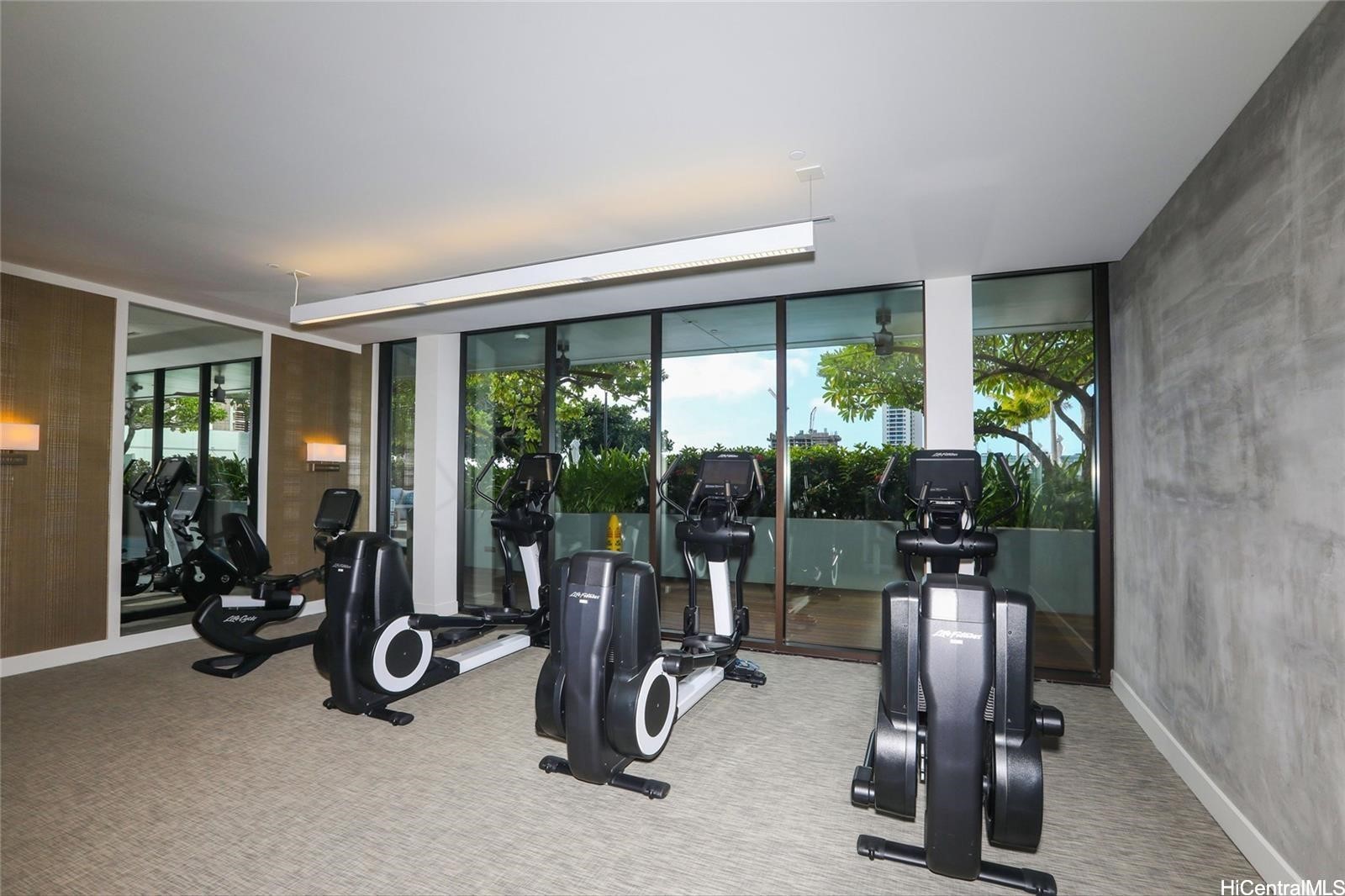 888 Kapiolani Boulevard 1512
