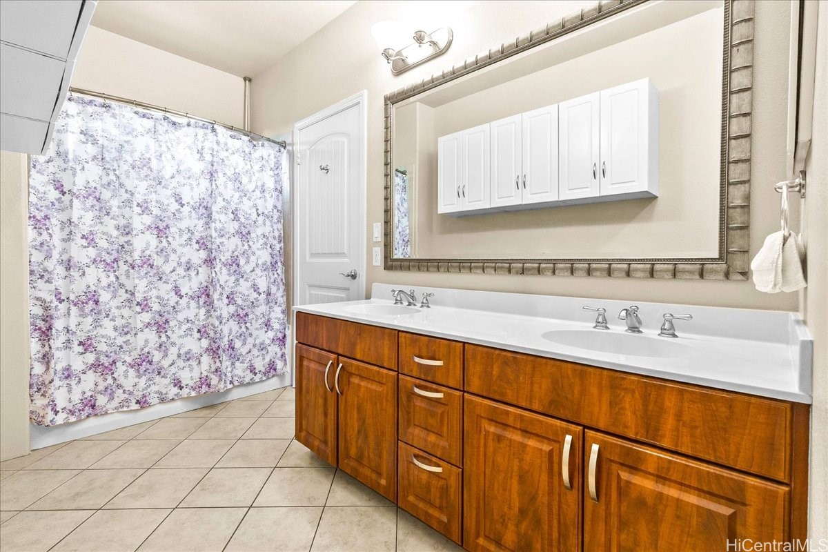 1180 Kakala Street 608