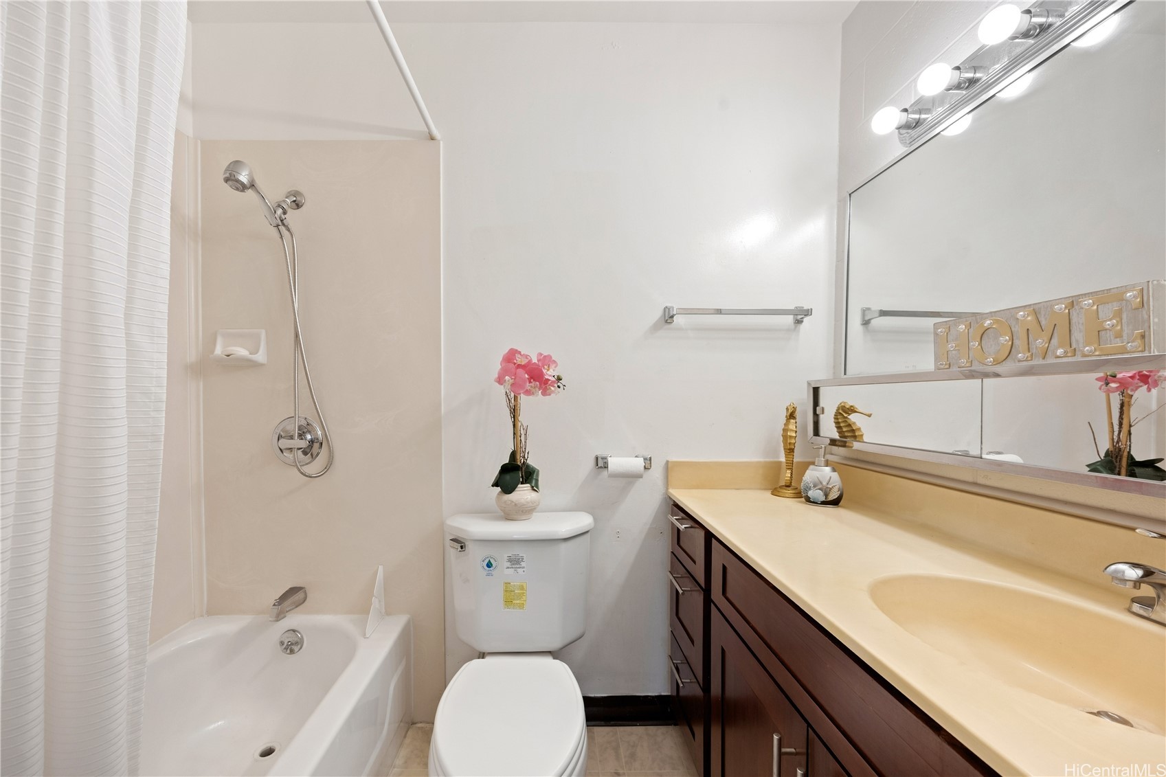 98-1032 Moanalua Road 3-305