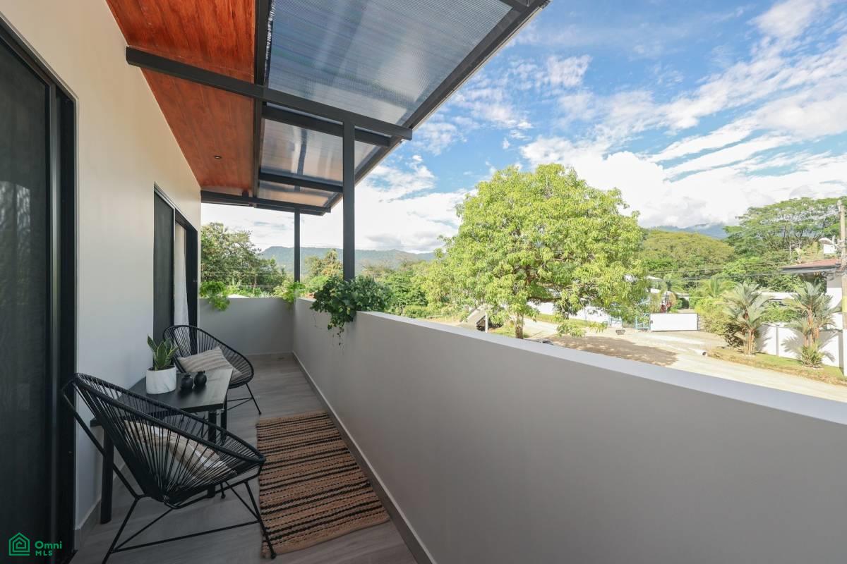 Modern 4BR Home with Private Pool | Walk to Whale Tail Beach
