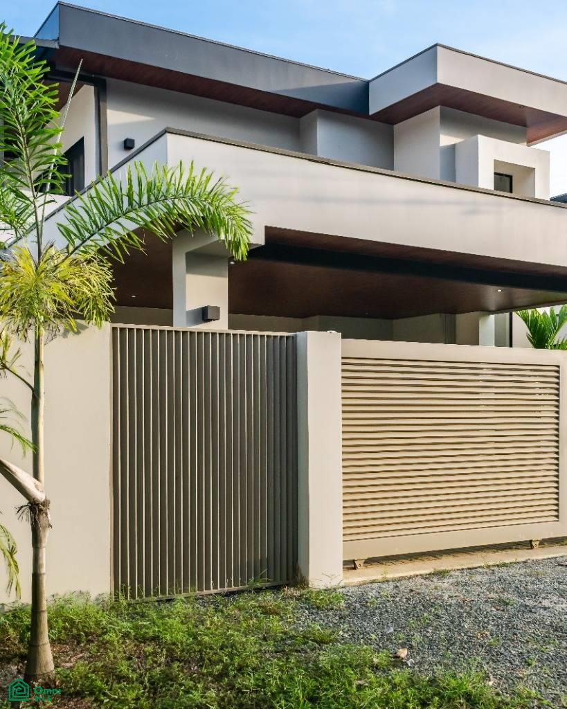 Modern 4BR Home with Private Pool | Walk to Whale Tail Beach
