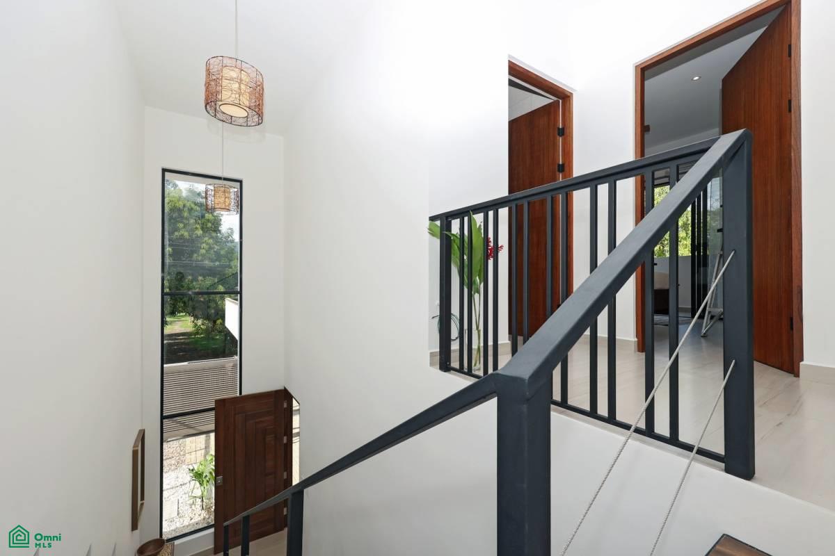 Modern 4BR Home with Private Pool | Walk to Whale Tail Beach