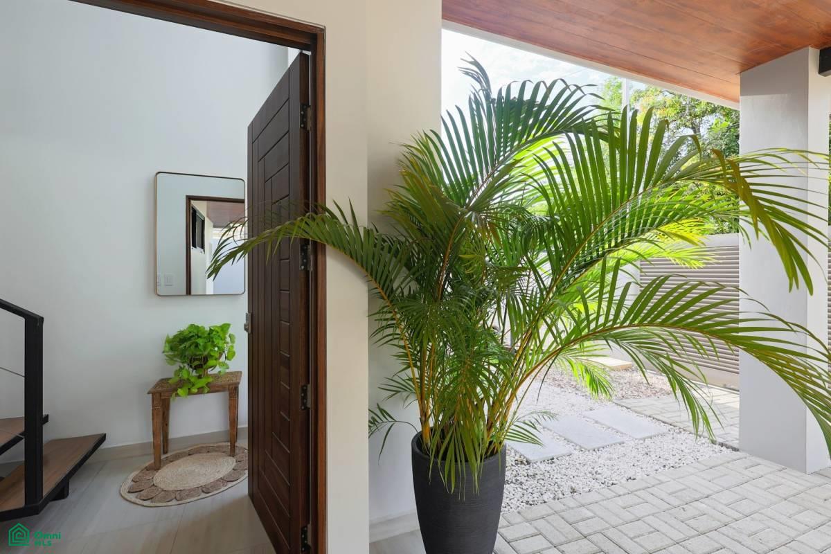 Modern 4BR Home with Private Pool | Walk to Whale Tail Beach