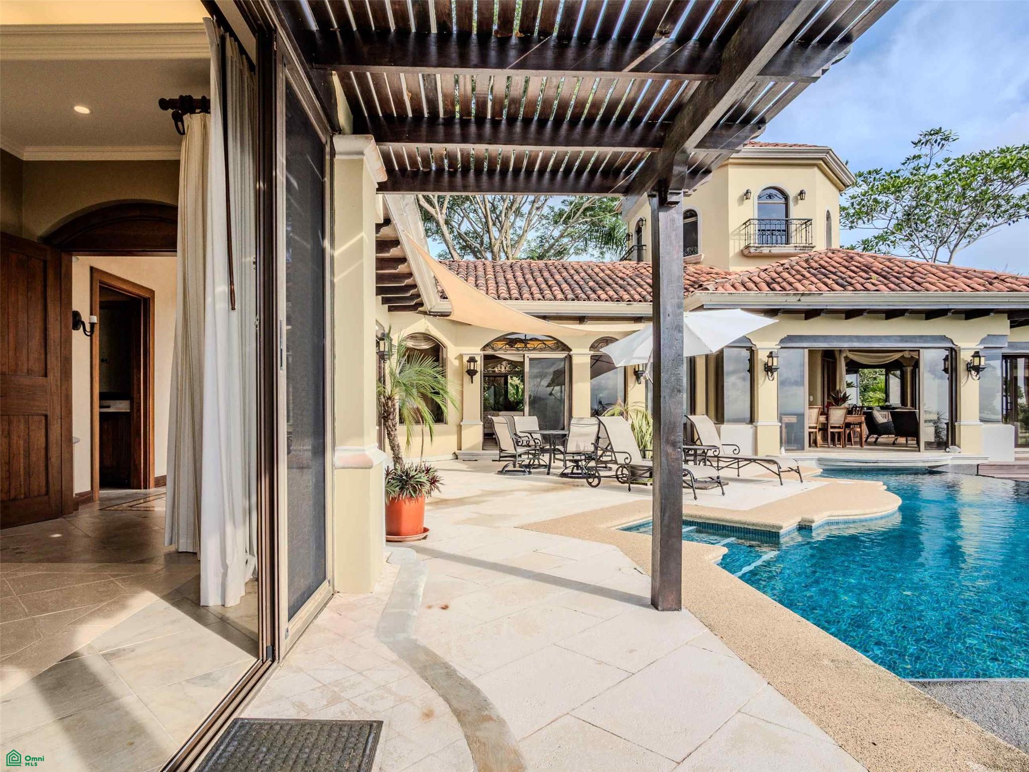 Sunset House, Las Olas , Dominical