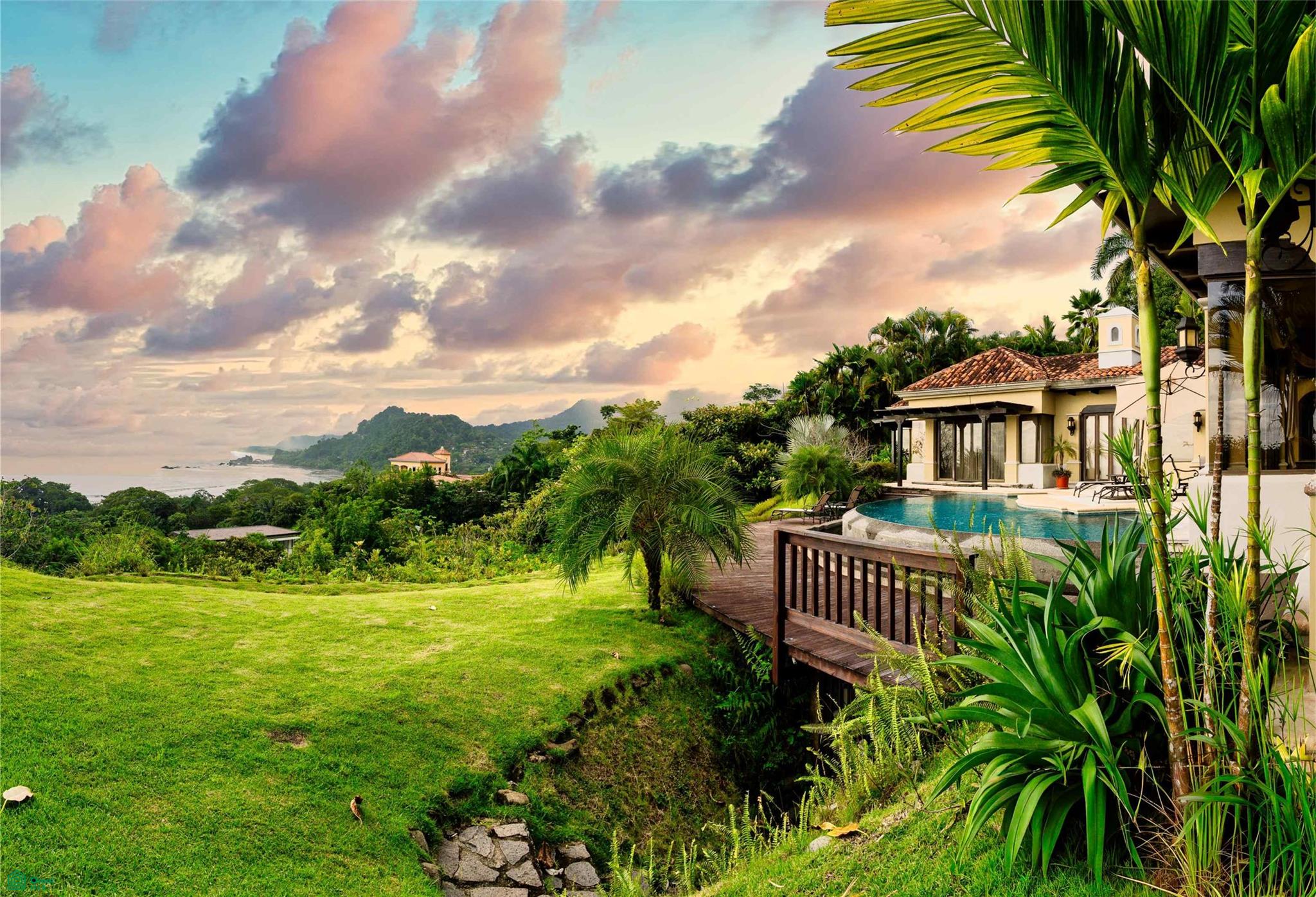 Sunset House, Las Olas , Dominical