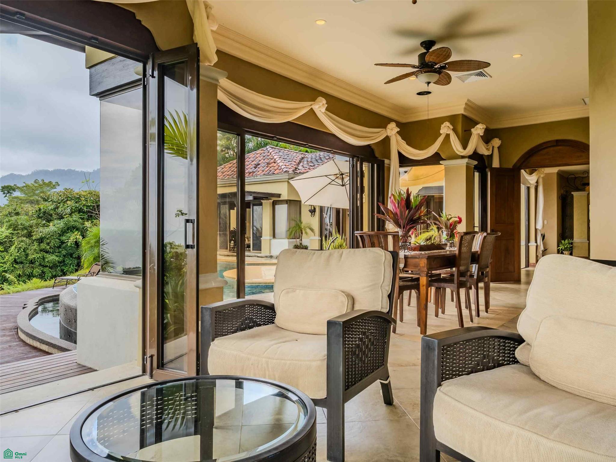 Sunset House, Las Olas , Dominical