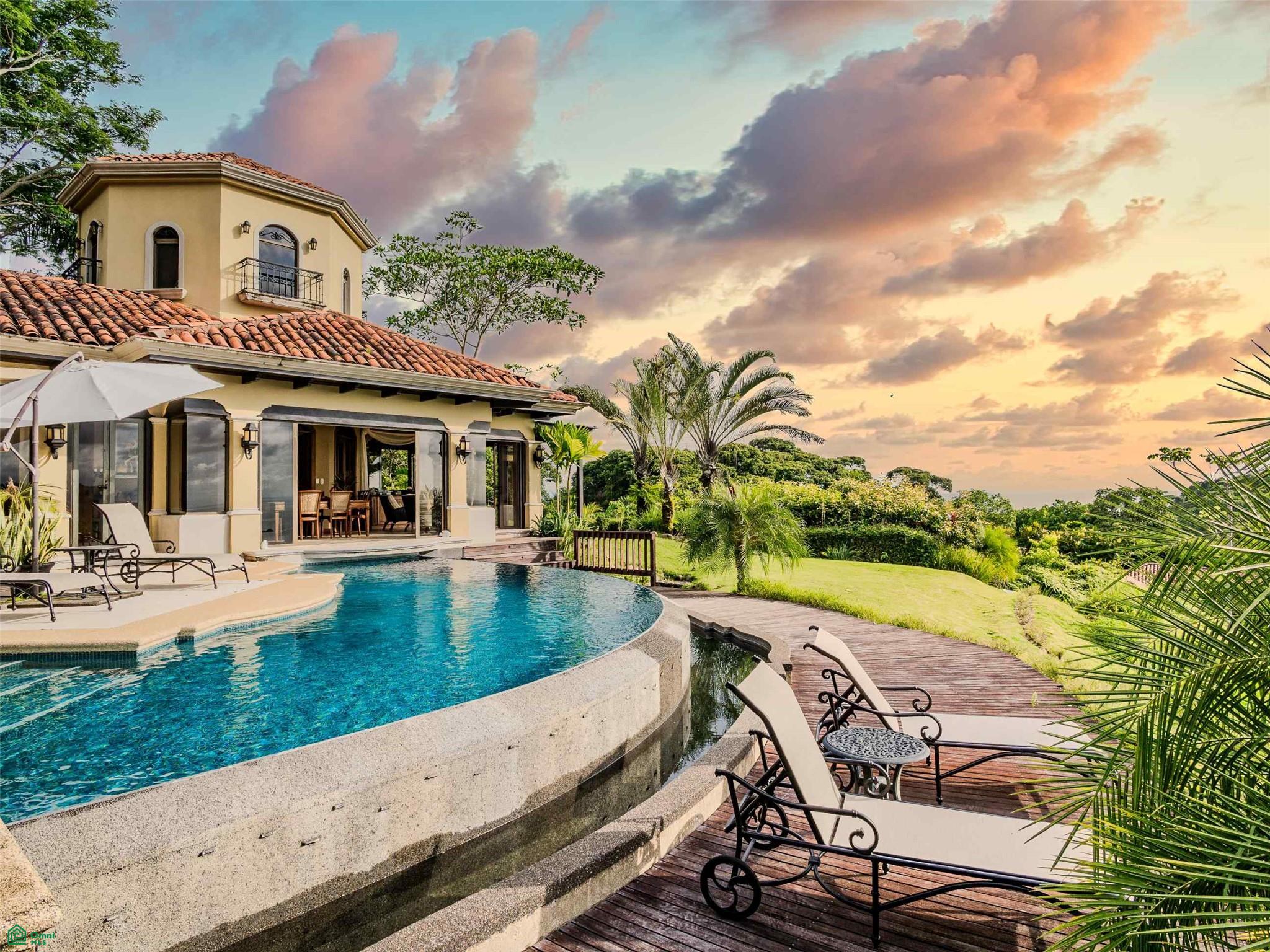 Sunset House, Las Olas , Dominical