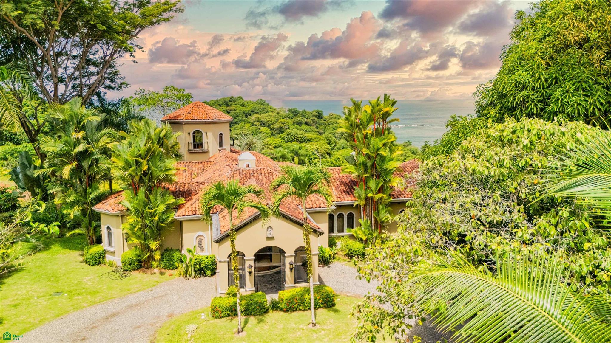 Sunset House, Las Olas , Dominical