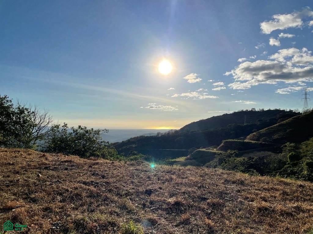 Prime Finca Vista Atenas, 123 Acres 