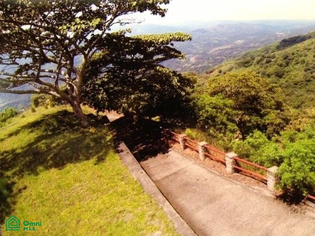 Prime Finca Vista Atenas, 123 Acres 