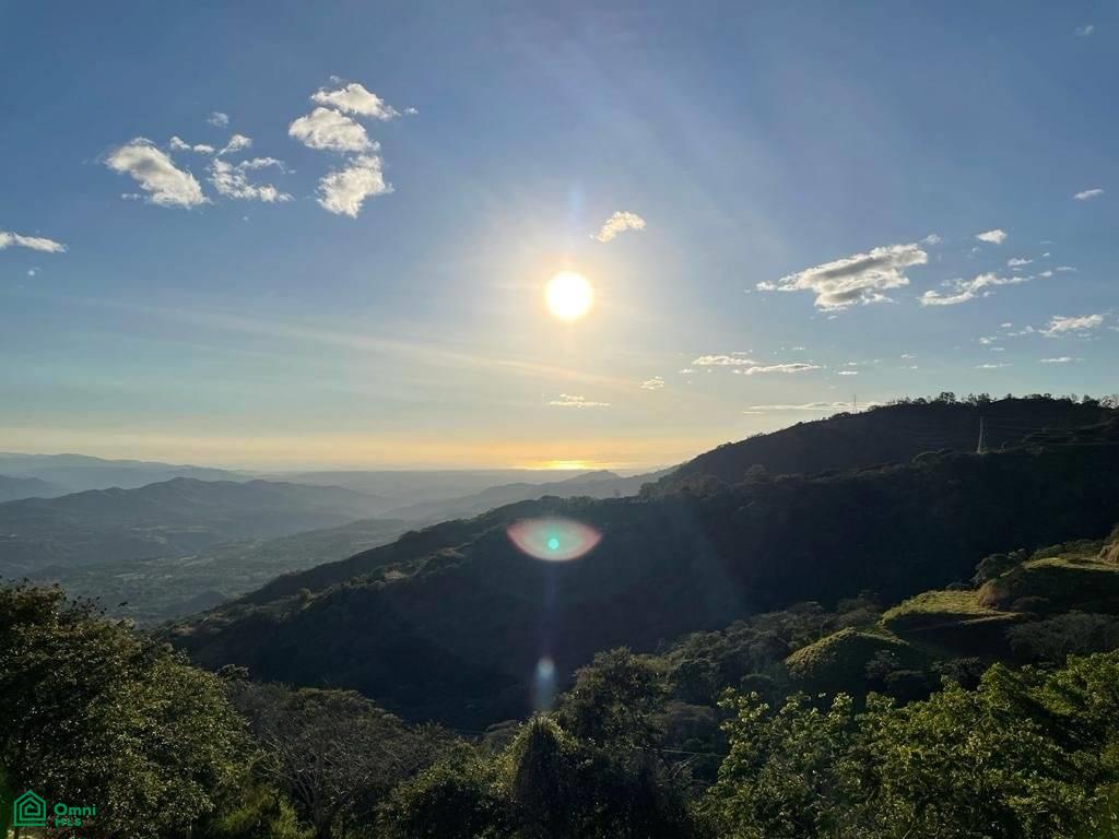 Prime Finca Vista Atenas, 123 Acres 