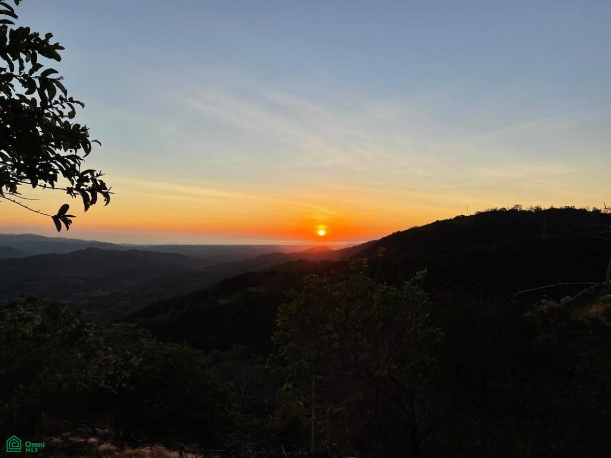Prime Finca Vista Atenas, 123 Acres 