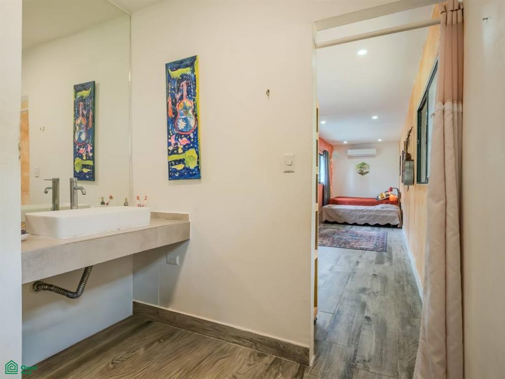 2.2-Acre Mixed-Use Property for Sale in Cinco Ventanas, South Pacific Costa Rica – Container Home, Legal Well & Buildable Terraces