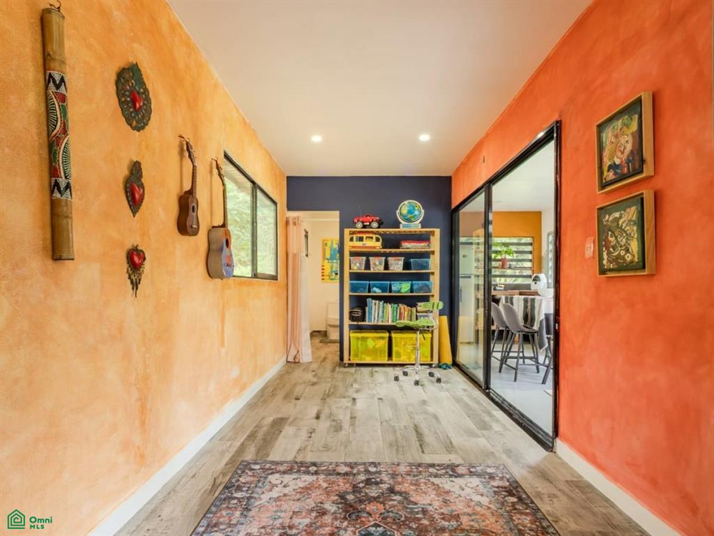 2.2-Acre Mixed-Use Property for Sale in Cinco Ventanas, South Pacific Costa Rica – Container Home, Legal Well & Buildable Terraces