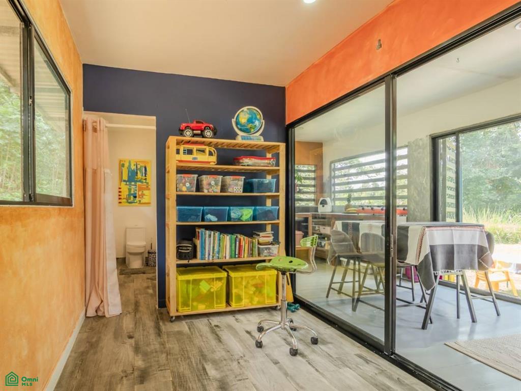 2.2-Acre Mixed-Use Property for Sale in Cinco Ventanas, South Pacific Costa Rica – Container Home, Legal Well & Buildable Terraces