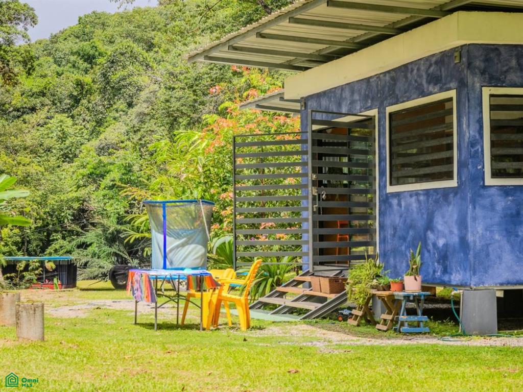 2.2-Acre Mixed-Use Property for Sale in Cinco Ventanas, South Pacific Costa Rica – Container Home, Legal Well & Buildable Terraces