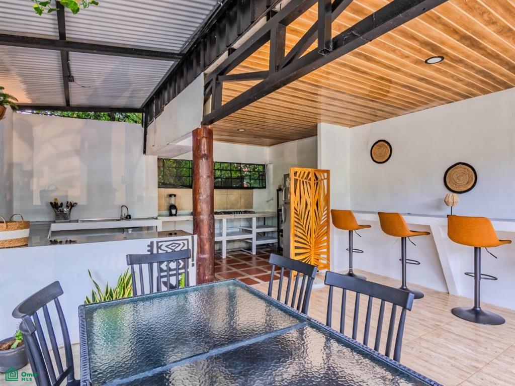 Turnkey Jungle Hostel for Sale in Costa Rica – 16 Beds, Pool & Strong Revenue Near Marino Ballena National Park