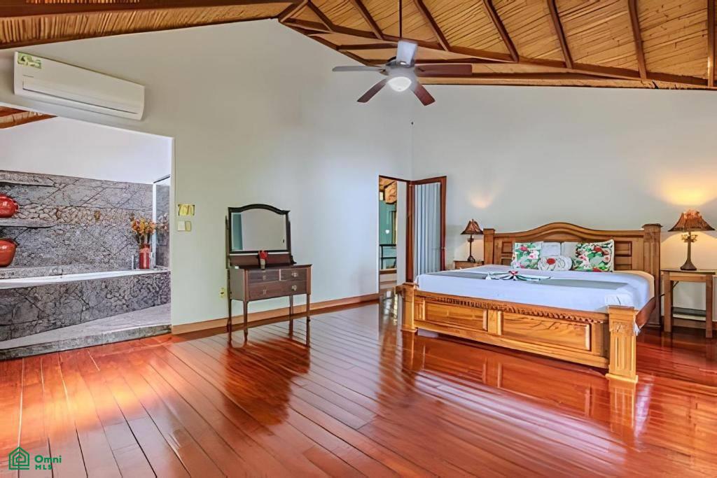 Luxury Estate for Sale in Uvita – Monkey Ranch with Waterfall, Jungle & Ocean Views