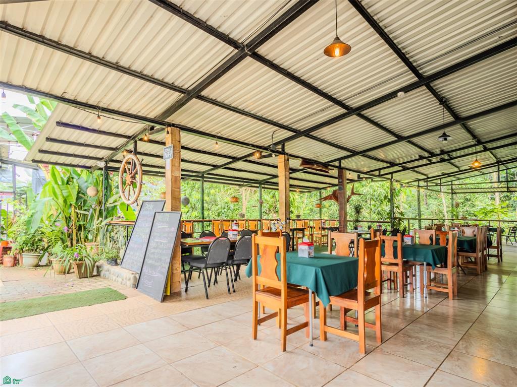 Marea Alta Restaurante | Turn-Key Restaurant for Sale with Land in Bahía Drake, Costa Rica