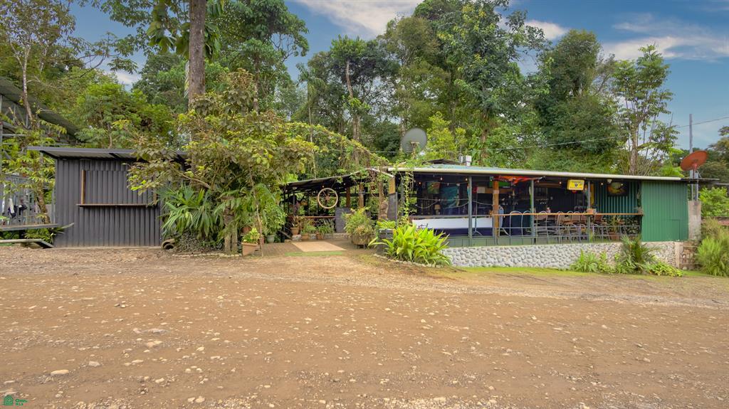 Marea Alta Restaurante | Turn-Key Restaurant for Sale with Land in Bahía Drake, Costa Rica