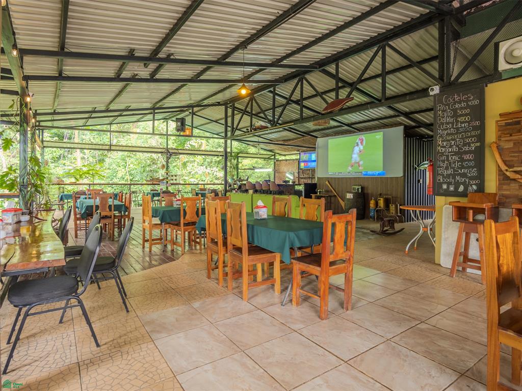 Marea Alta Restaurante | Turn-Key Restaurant for Sale with Land in Bahía Drake, Costa Rica