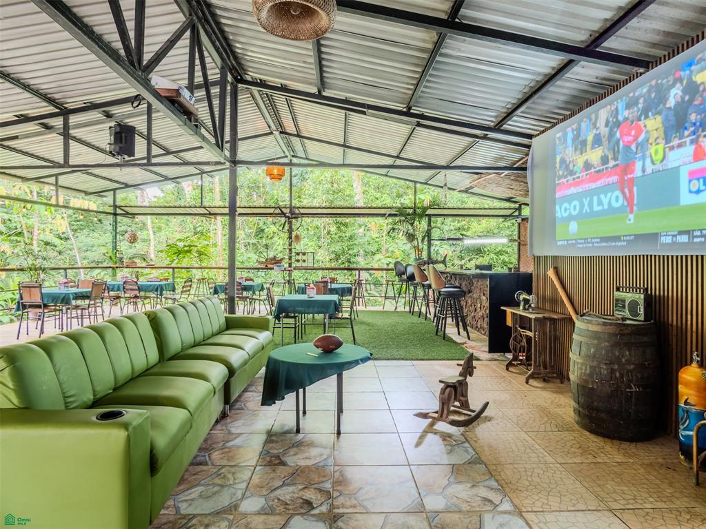 Marea Alta Restaurante | Turn-Key Restaurant for Sale with Land in Bahía Drake, Costa Rica