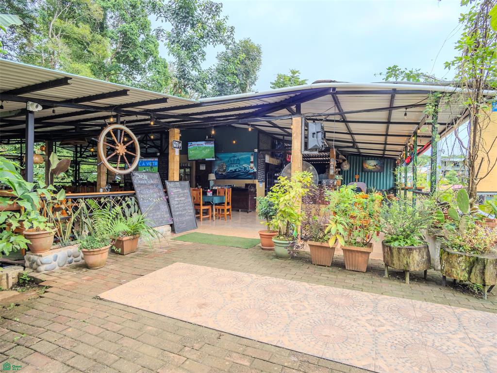 Marea Alta Restaurante | Turn-Key Restaurant for Sale with Land in Bahía Drake, Costa Rica