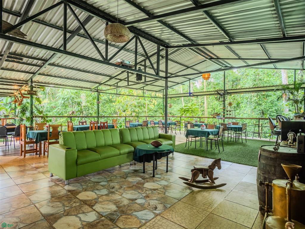 Marea Alta Restaurante | Turn-Key Restaurant for Sale with Land in Bahía Drake, Costa Rica