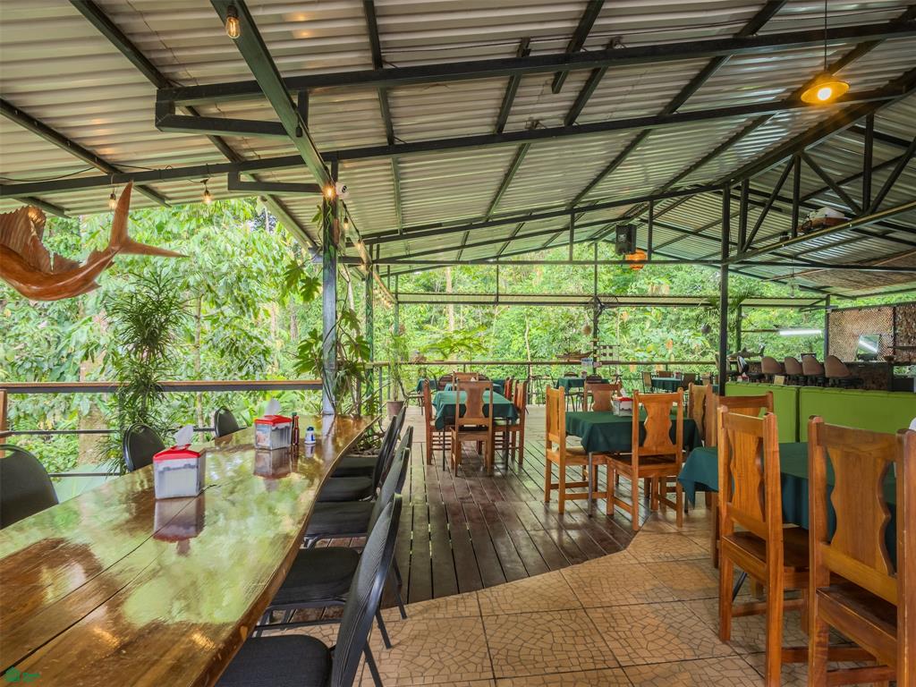 Marea Alta Restaurante | Turn-Key Restaurant for Sale with Land in Bahía Drake, Costa Rica