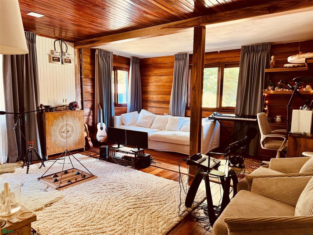 Eco Luxury Estate in Monteverde with Panoramic Gulf Views & Flat Land