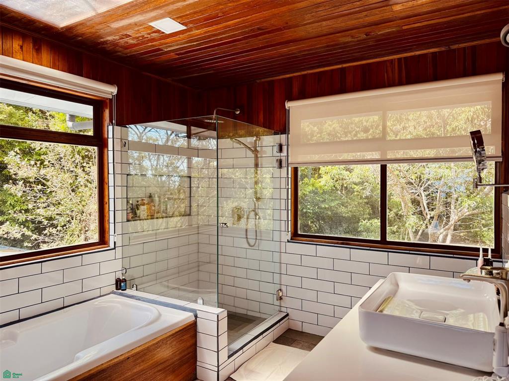Eco Luxury Estate in Monteverde with Panoramic Gulf Views & Flat Land
