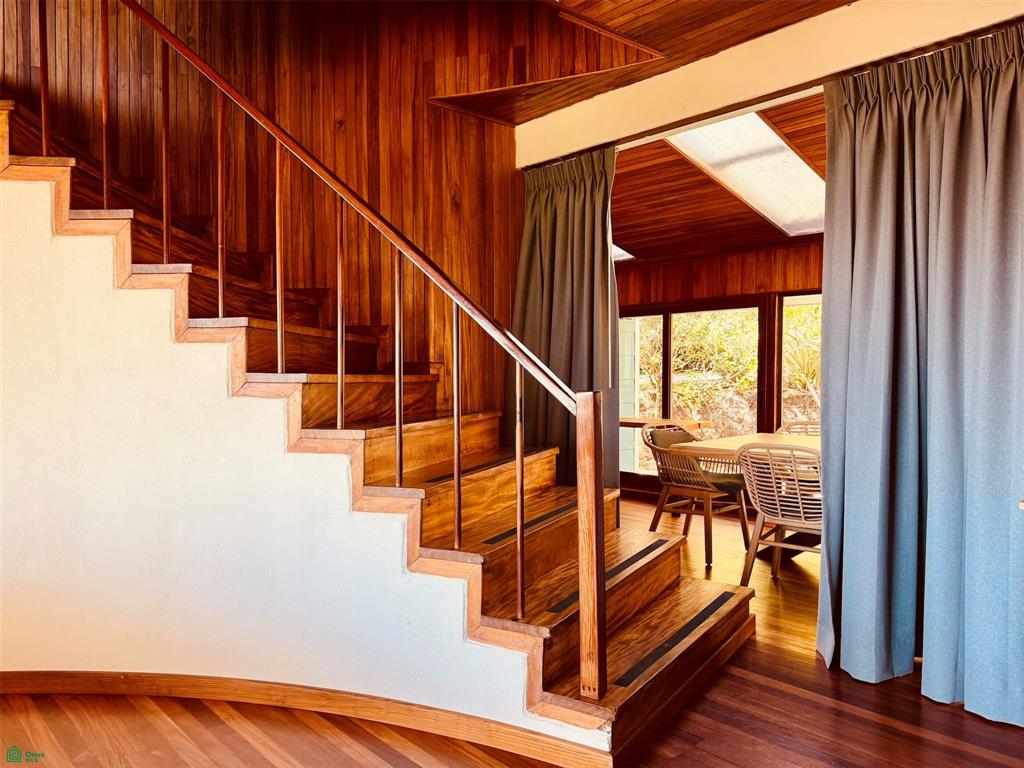 Eco Luxury Estate in Monteverde with Panoramic Gulf Views & Flat Land