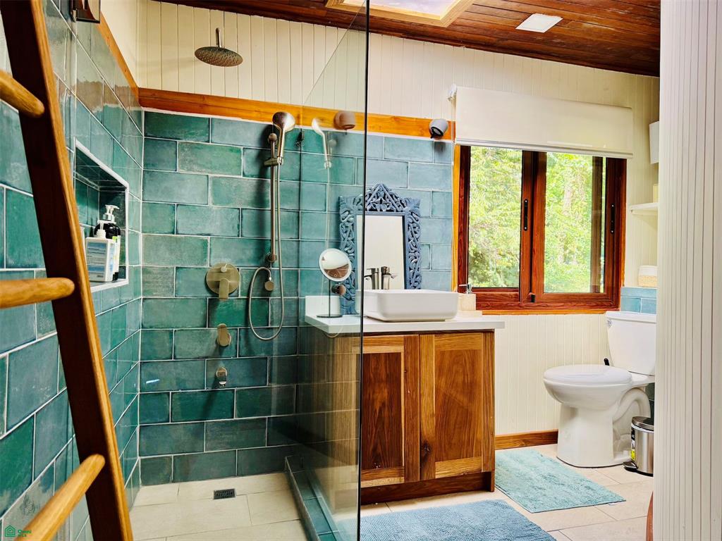 Eco Luxury Estate in Monteverde with Panoramic Gulf Views & Flat Land