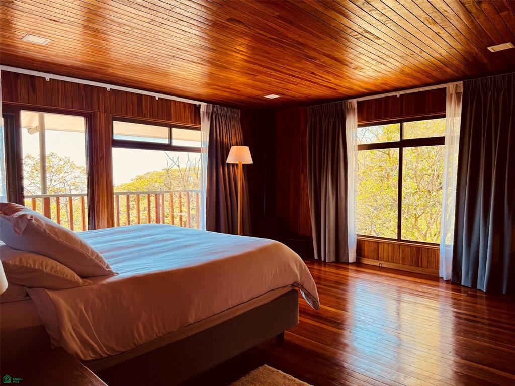 Eco Luxury Estate in Monteverde with Panoramic Gulf Views & Flat Land