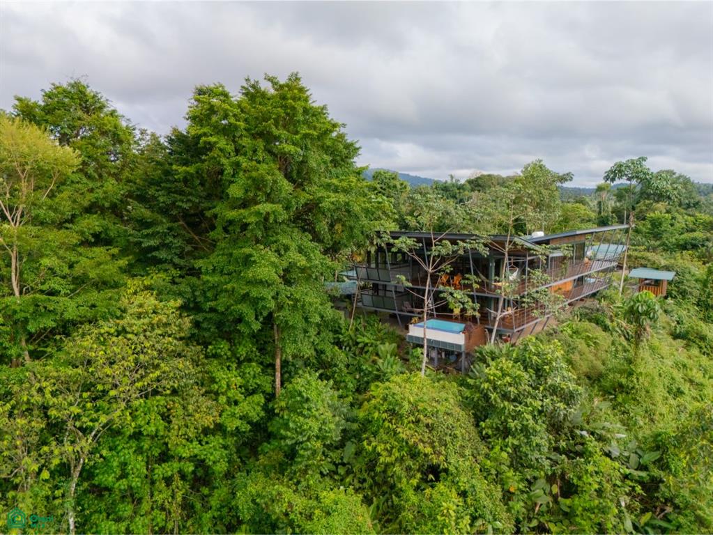 Luxury Boutique Lodge for Sale in Drake Bay, Osa Peninsula | Turnkey Hotel Near Corcovado National Park