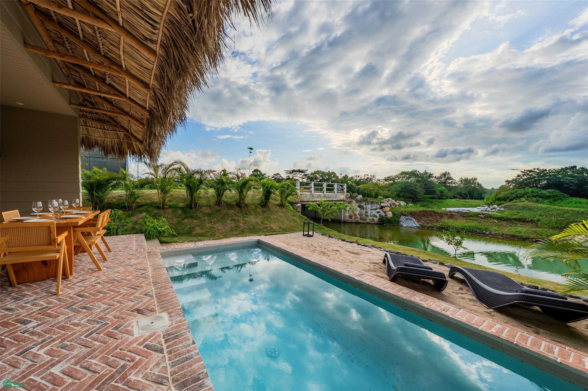 Bahia Azul- Luxury Lakefront Townhouses