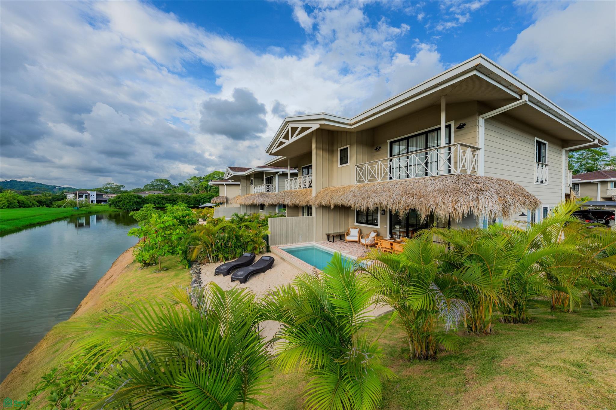 Bahia Azul- Luxury Lakefront Townhouses