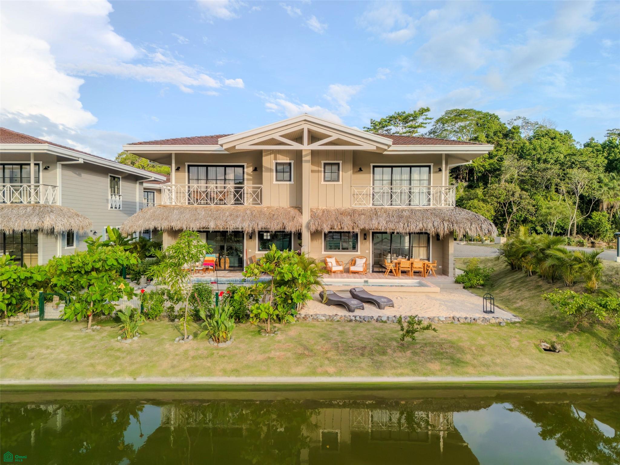 Bahia Azul- Luxury Lakefront Townhouses