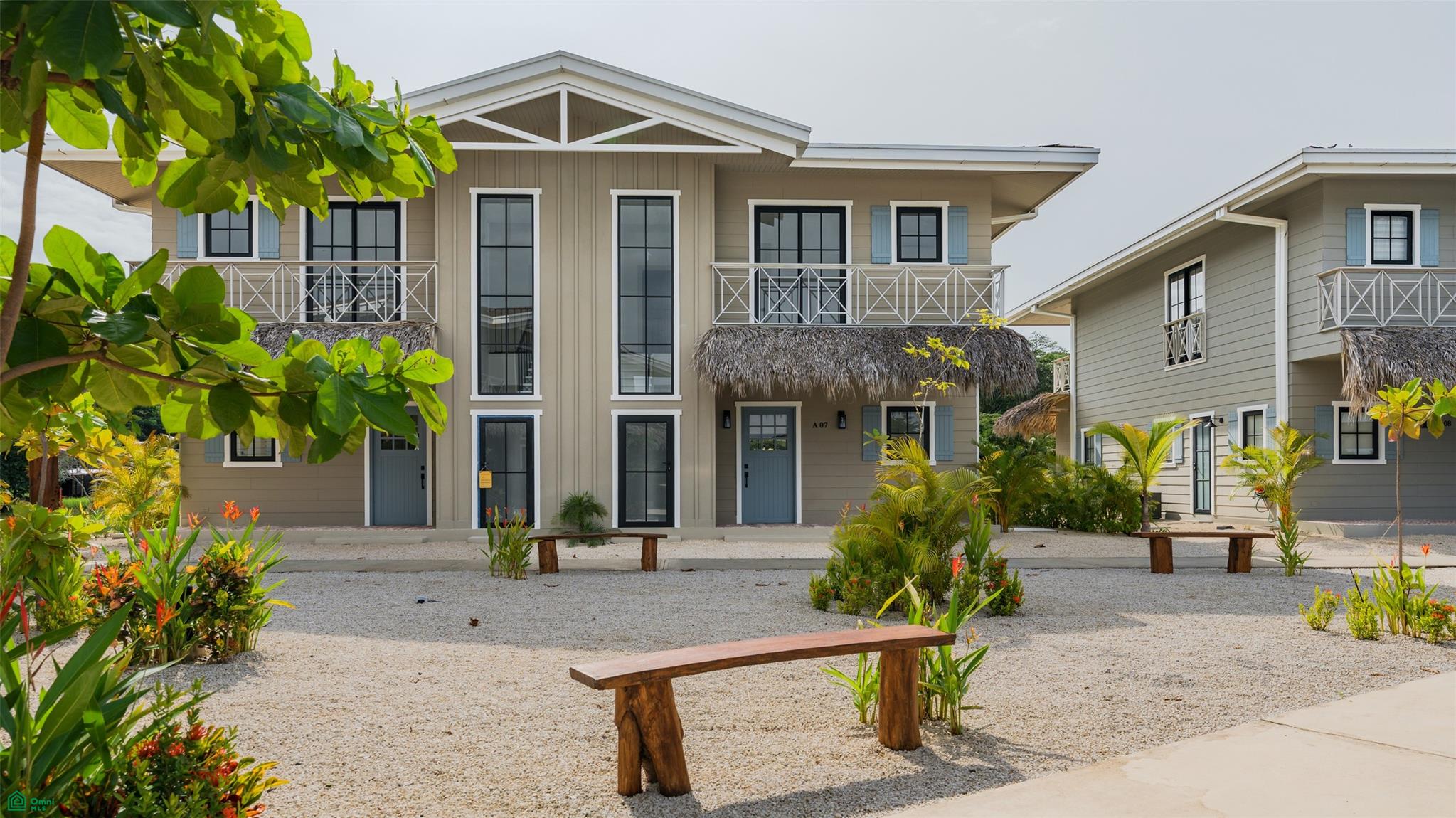 Bahia Azul- Luxury Lakefront Townhouses